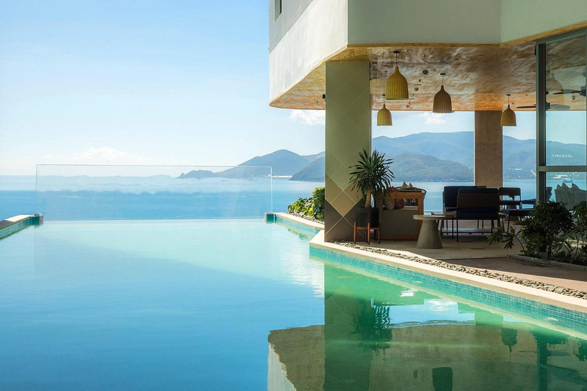 Coastal Panorama Oceanfront Suites Nha Trang Dış mekan fotoğraf