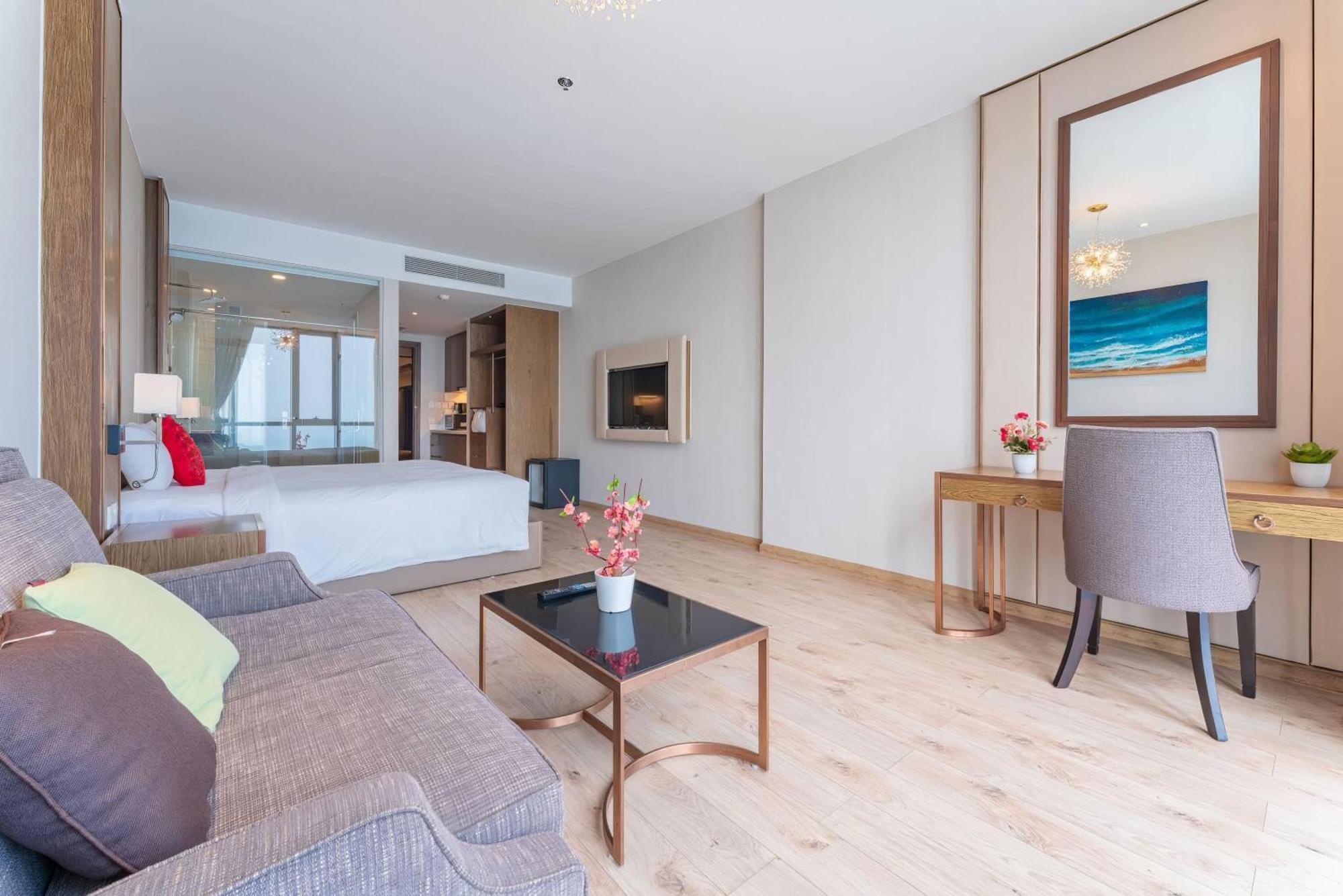 Coastal Panorama Oceanfront Suites Nha Trang Dış mekan fotoğraf