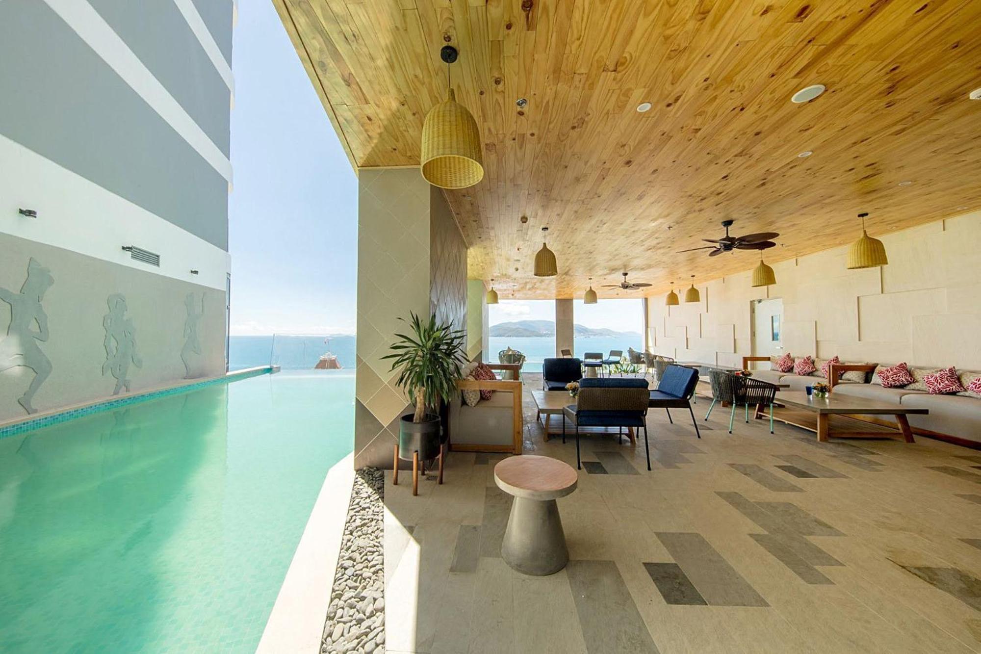 Coastal Panorama Oceanfront Suites Nha Trang Dış mekan fotoğraf