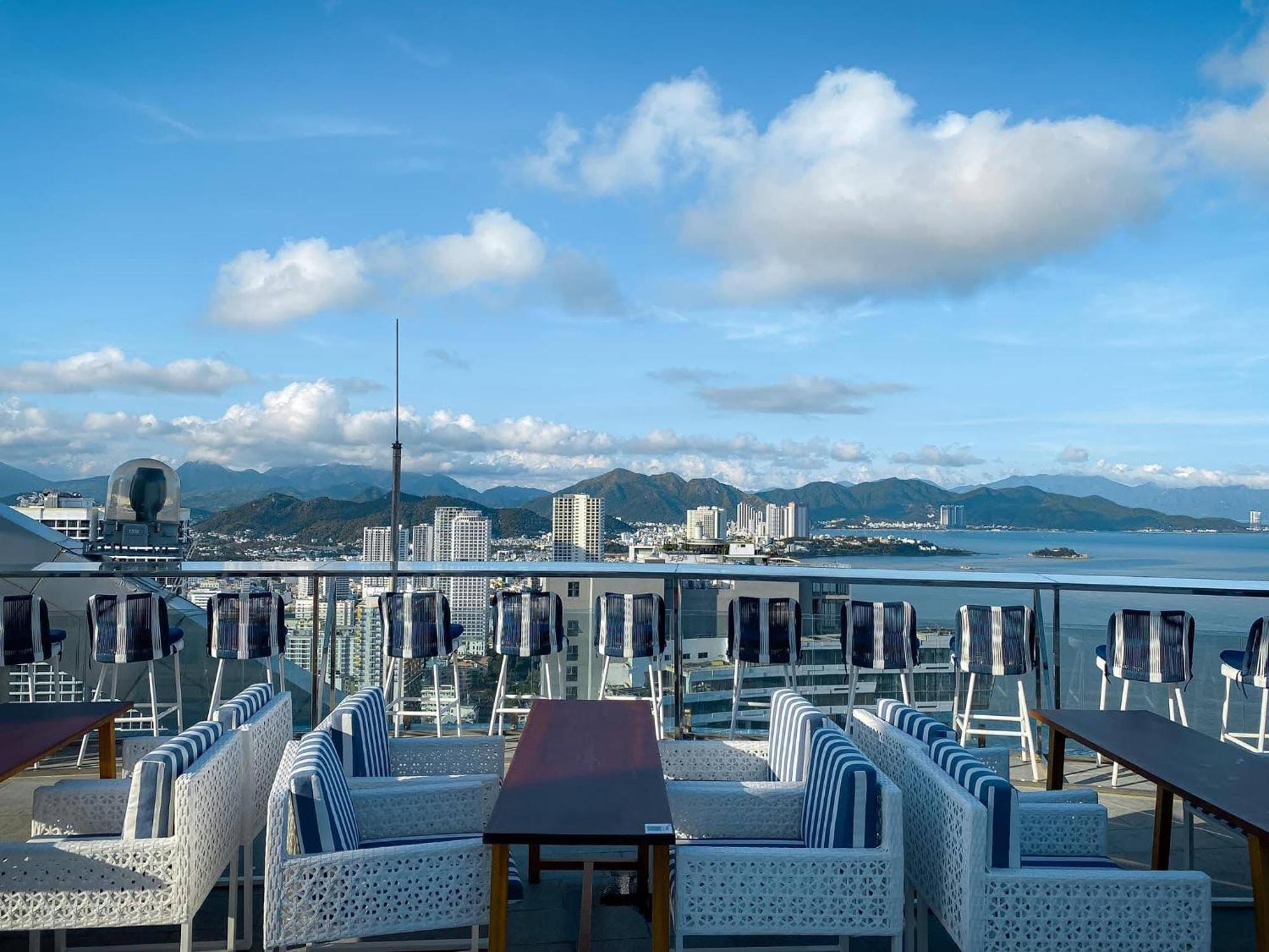 Coastal Panorama Oceanfront Suites Nha Trang Dış mekan fotoğraf