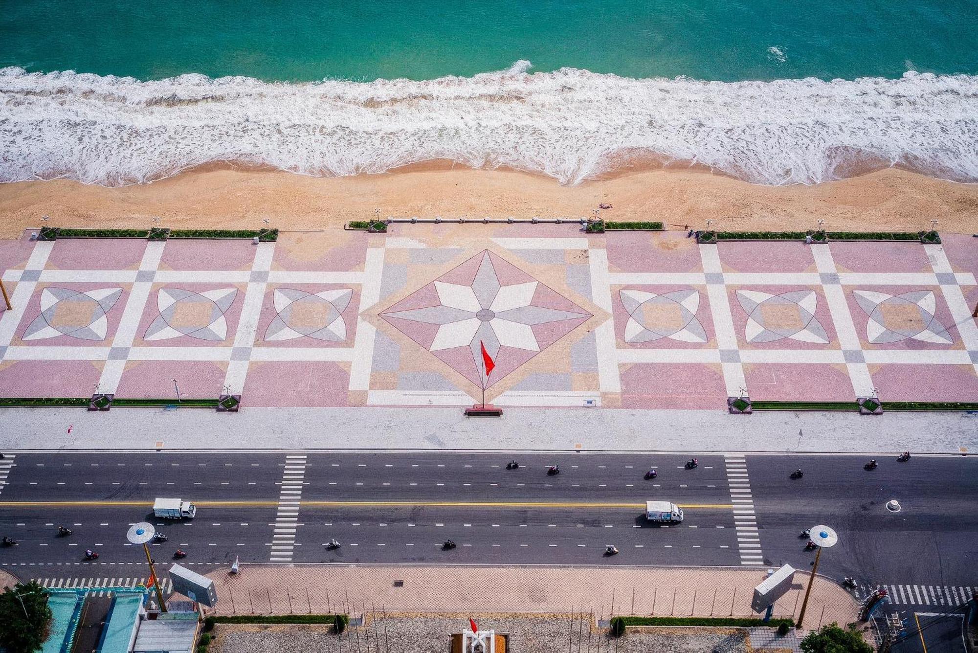 Coastal Panorama Oceanfront Suites Nha Trang Dış mekan fotoğraf